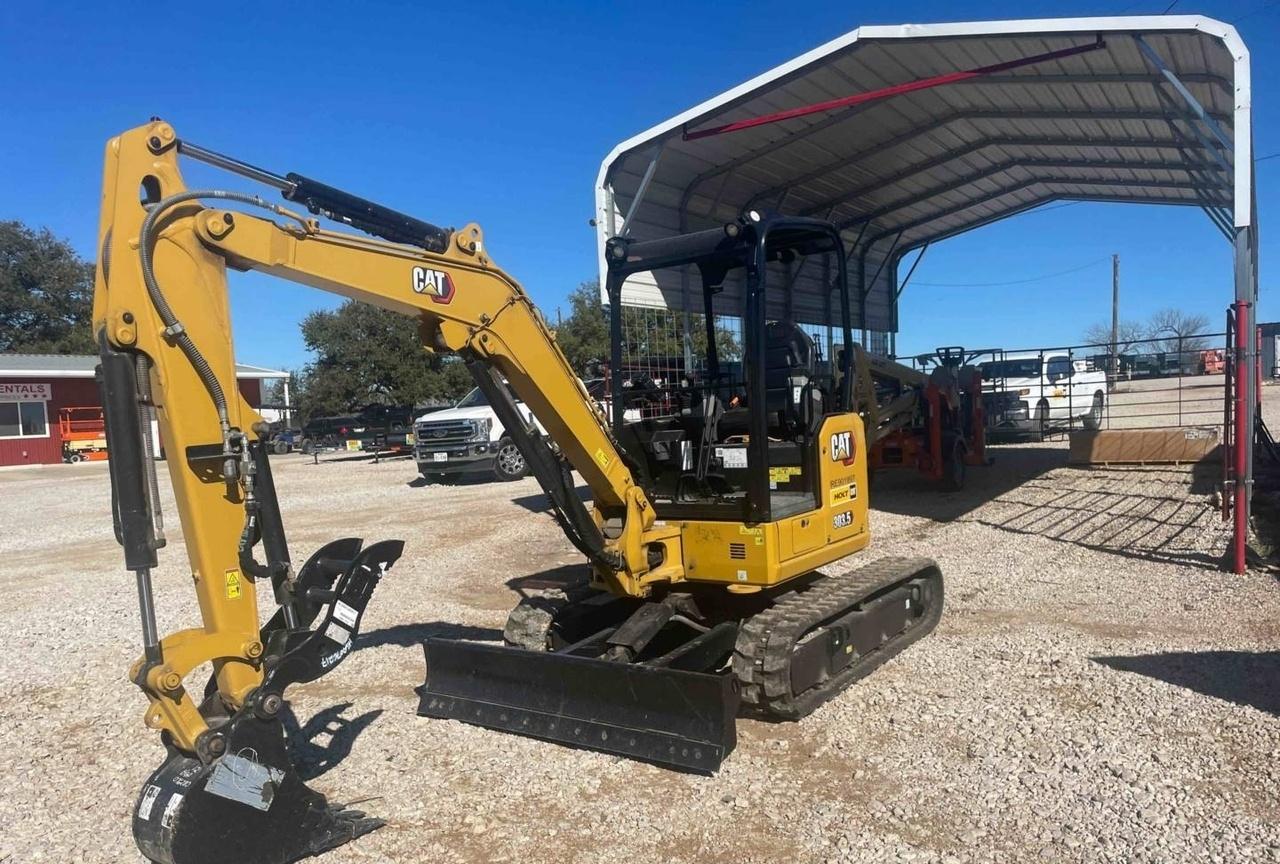 Deere 380G Excavator