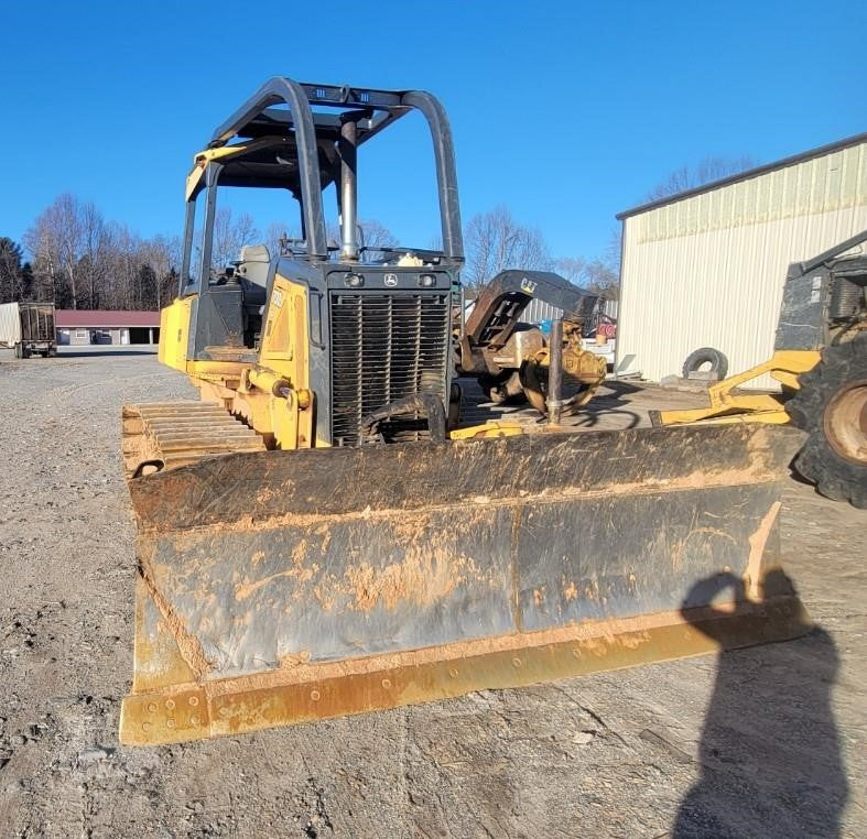 2005 Deere 700J Lgp