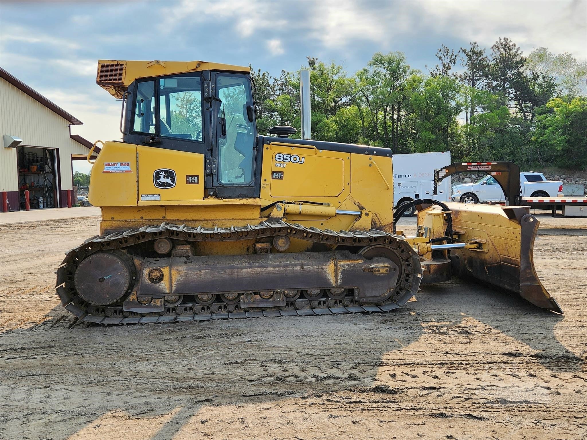 Deere 850J Crawler Dozer