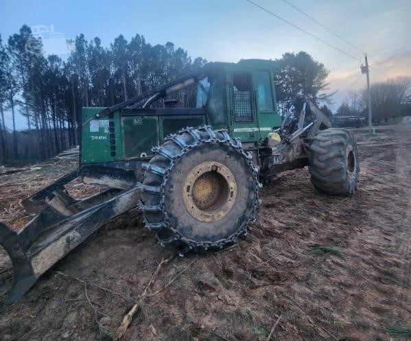 2008 Deere 748H