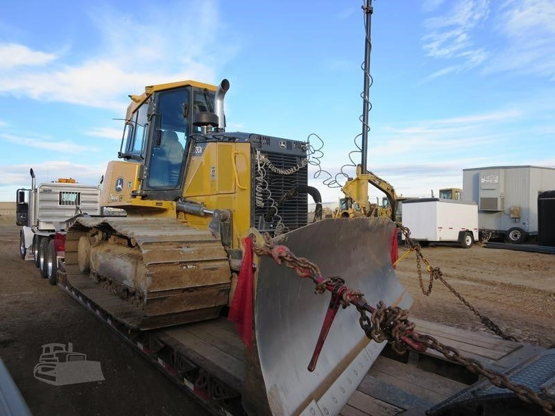 Deere 750K Crawler Dozer