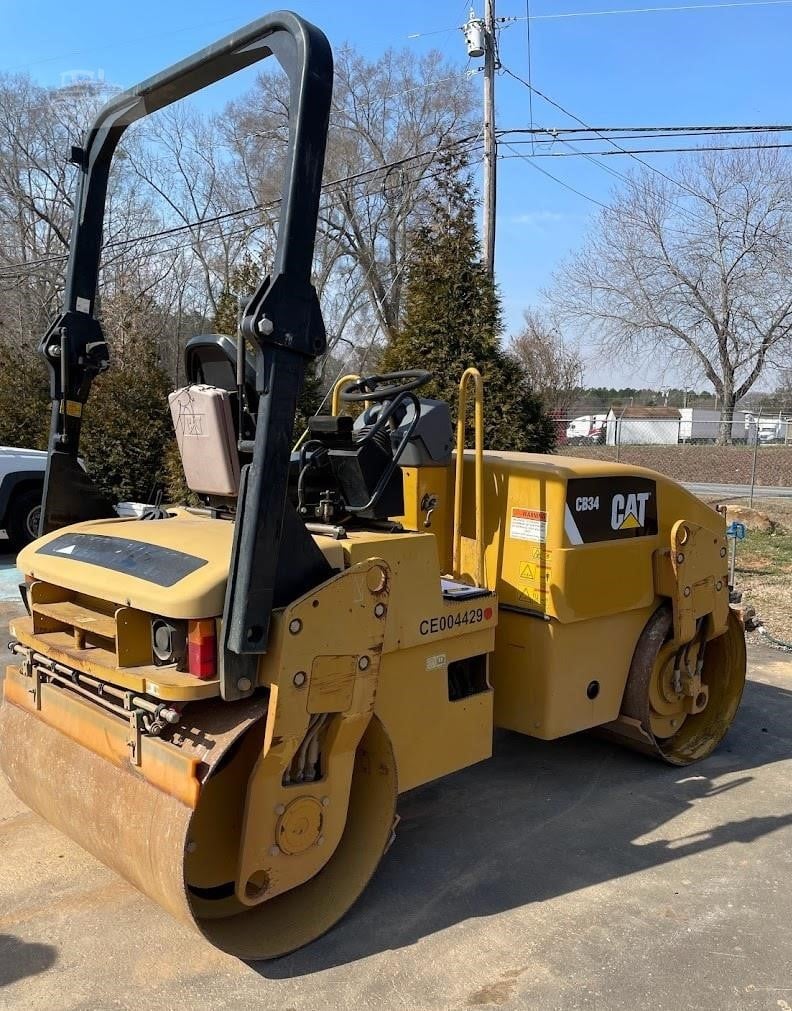 2013 Caterpillar Cb34