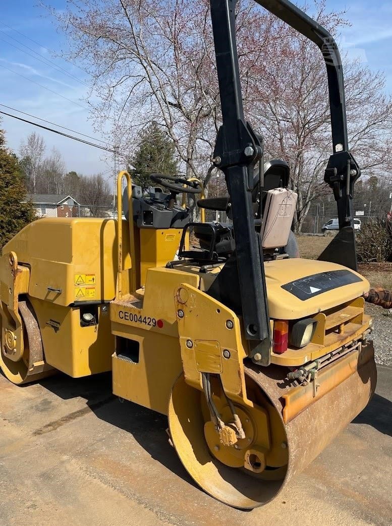 2013 Caterpillar Cb34