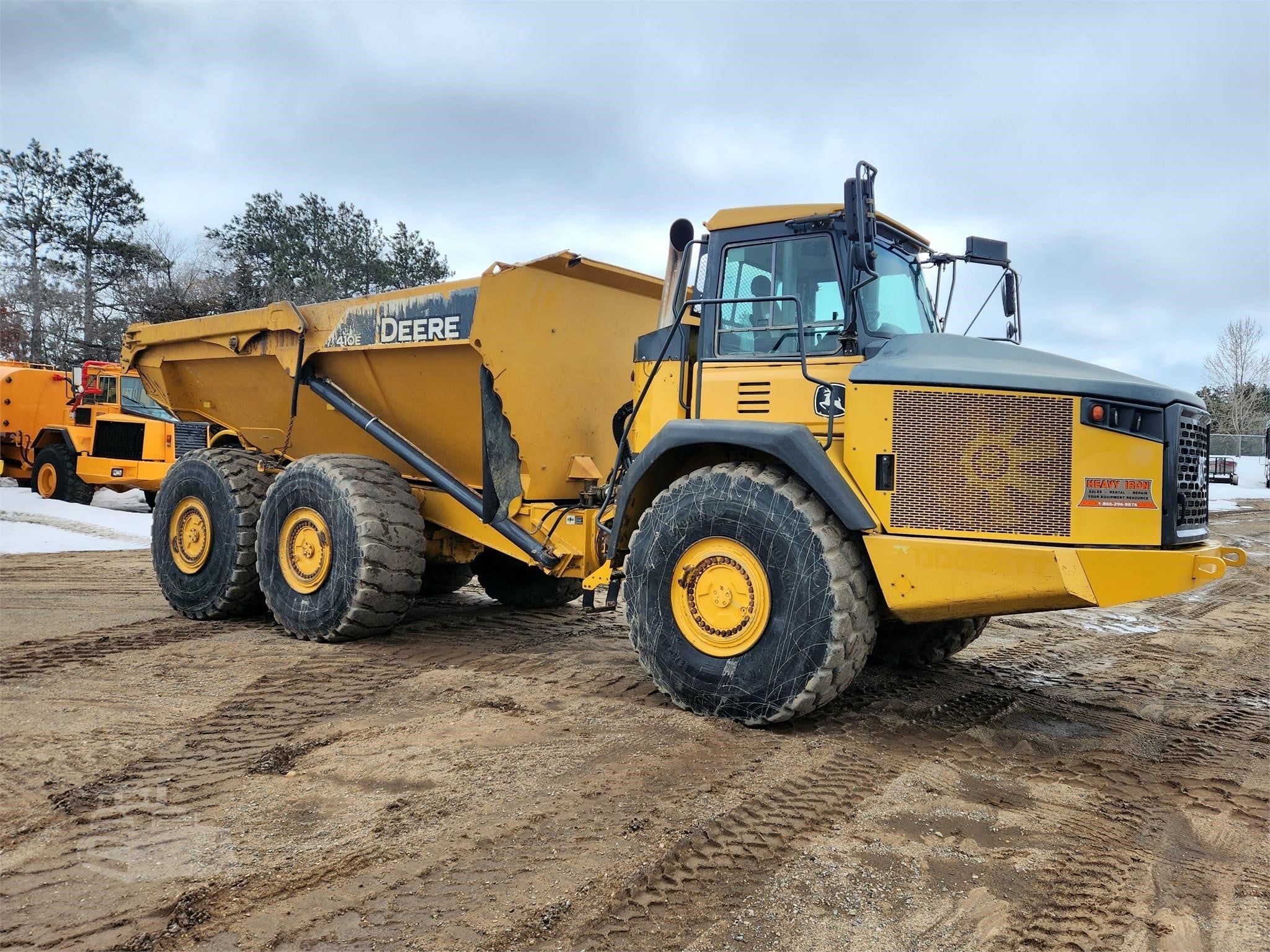 Deere 410E Adt